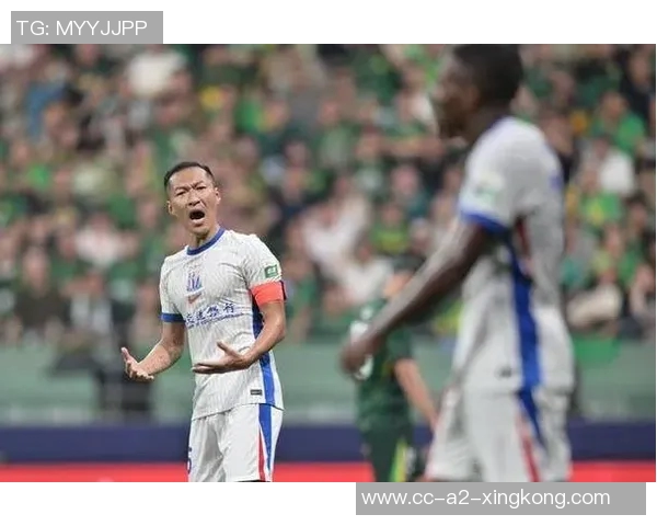 申花遗憾错失良机吴曦精准直塞安德烈路易斯单刀竟然踢飞