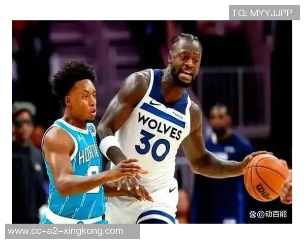 兰德尔半场表现稳定11投6中贡献14分4篮板1助攻1抢断